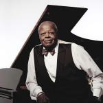 artist image Oscar Peterson, Ray Brown, Milt Jackson Bass Solo Medley: Full Moon and Empty Arms/The Very Thought Of You/The Work Song The Very Tall Band: Live At the Blue Note