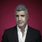 artist image Özcan Deniz Bir Dudaktan Hediye