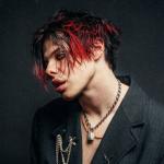 artist image YUNGBLUD mars weird!