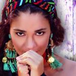 artist image Derya Bedavacı Kalbimi Kırıyorlar Anne Kalbimi Kırıyorlar Anne - Single