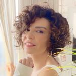 artist image Fatma Turgut Dünyalar Senin Olsun (Baht Oyunu 3.Bölüm) Dünyalar Senin Olsun - Single